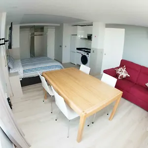  Appartamento Modern & Stylish Loft With Breathtaking Views Free Wifi - Close To The Sea Spagna